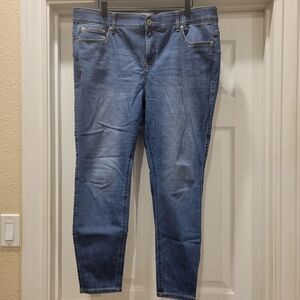 Torrid Bombshell Skinny, 20S